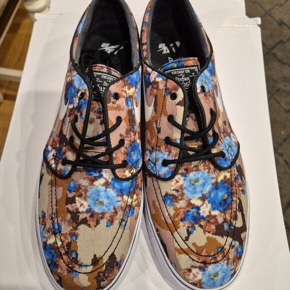 NEW Nike SB Zoom Stefan Janoski RARE Digi Floral Sneakers Size 12 Skateboarding - Picture 1 of 4